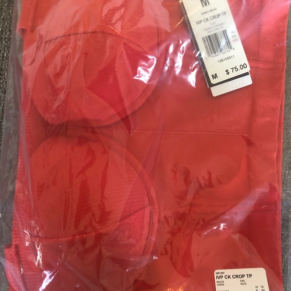 Ivy Park Coral (in-line exclusive) crop top sz med - Picture 2 of 2